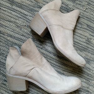 Dolce vita booties